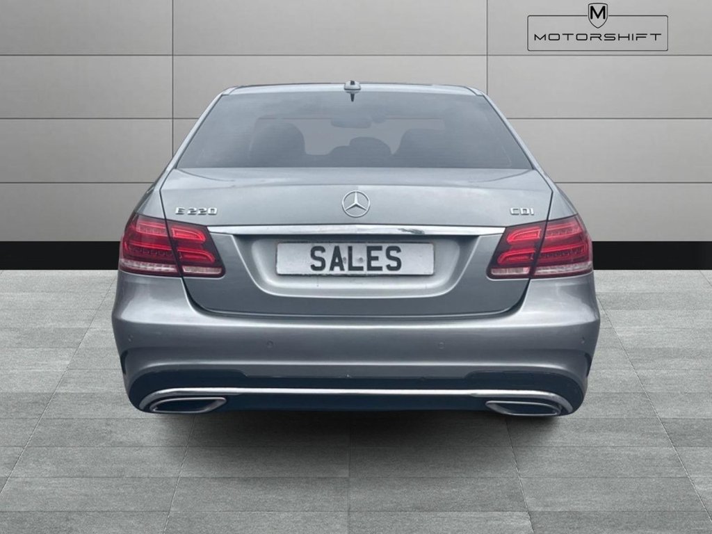 Used Mercedes-Benz E Class 2014 for sale - 78200384: Photo 10