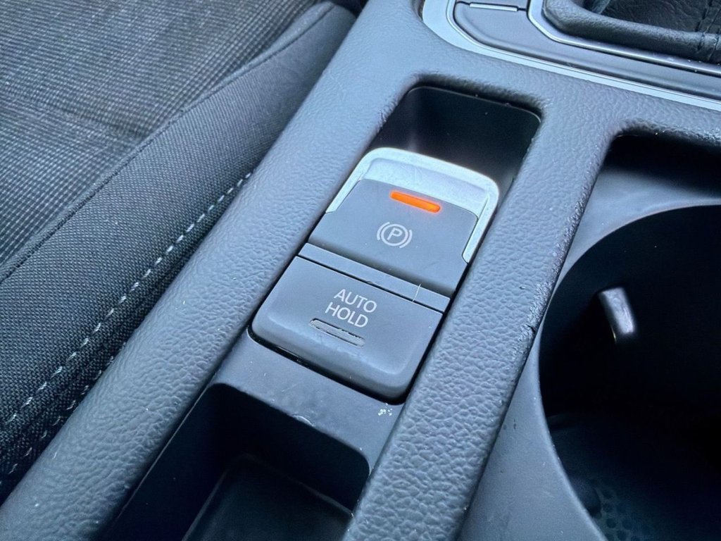 Used Volkswagen Passat 2015 for sale - 78199925: Photo 31