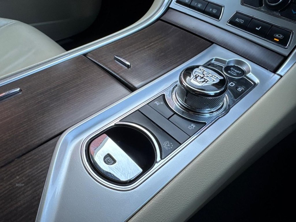 Used Jaguar XF 2012 for sale - 78200314: Photo 30