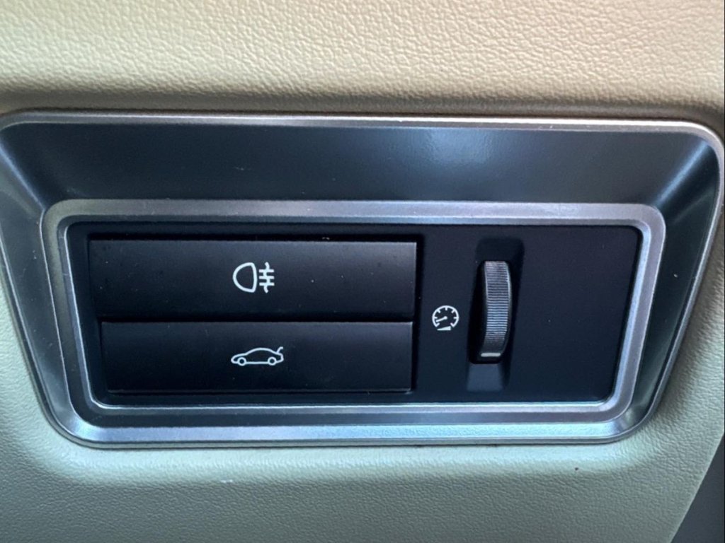 Used Jaguar XF 2012 for sale - 78200314: Photo 32