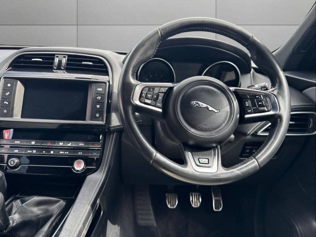 Used Jaguar F-Pace 2017 for sale - 78200370: Photo 13