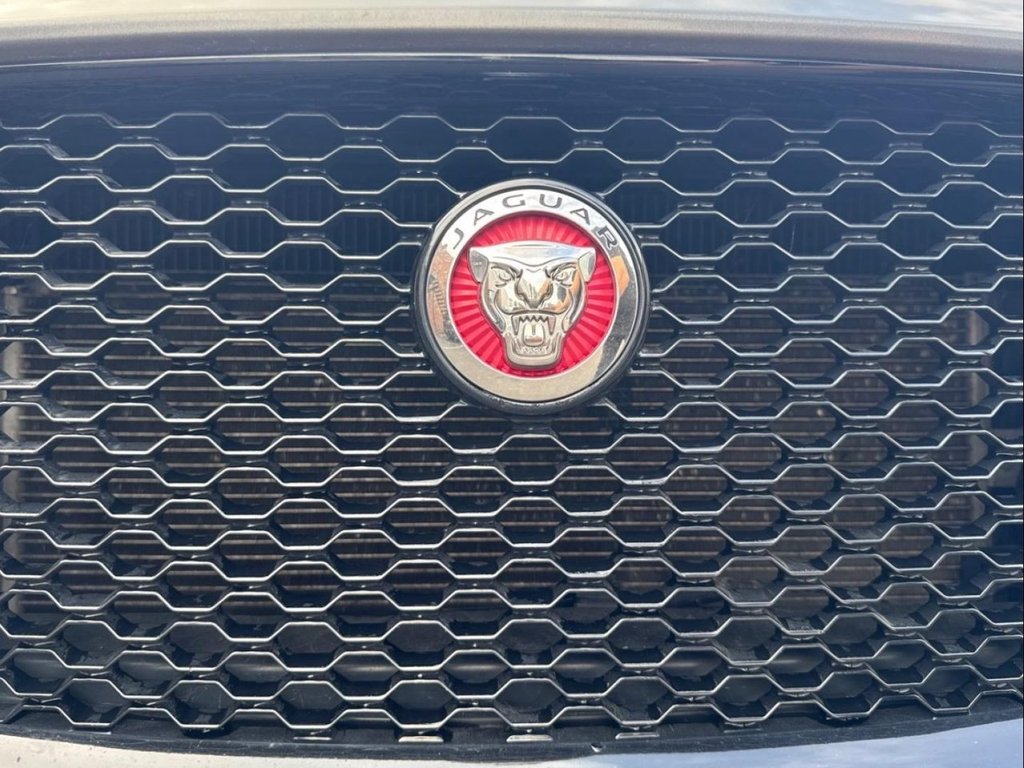 Used Jaguar F-Pace 2017 for sale - 78200370: Photo 44