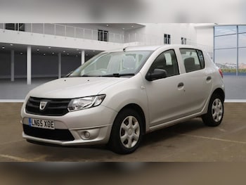Used Dacia Sandero 2016 for sale - 78200377: Photo