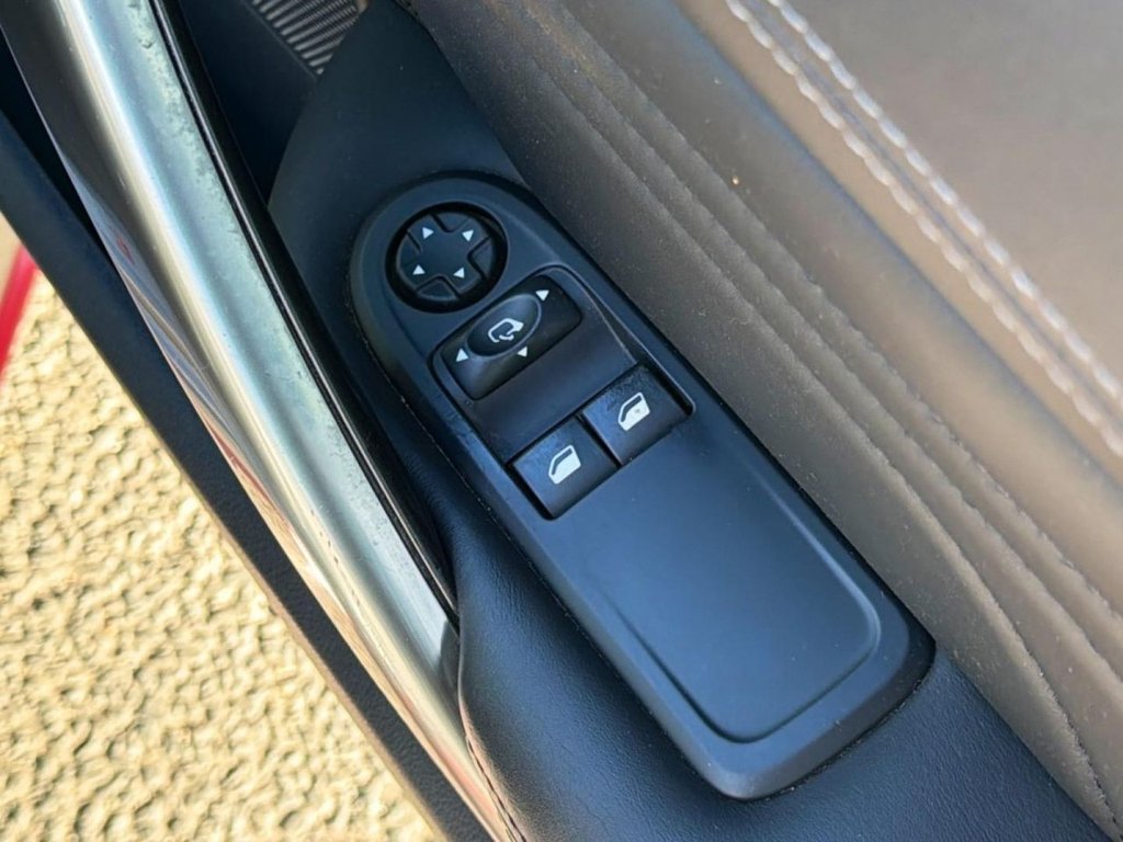 Used Peugeot RCZ 2014 for sale - 78200321: Photo 29