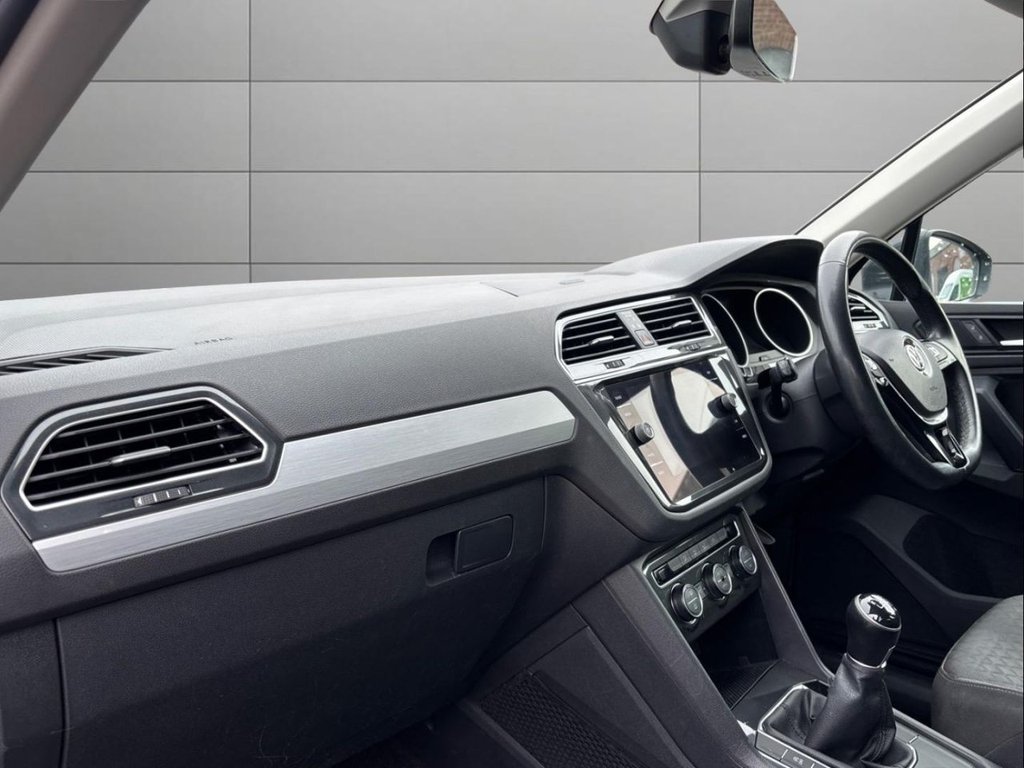 Used Volkswagen Tiguan 2018 for sale - 78200346: Photo 16