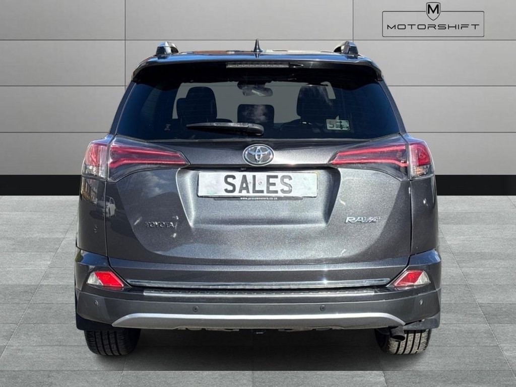 Used Toyota RAV4 2017 for sale - 78200032: Photo 10