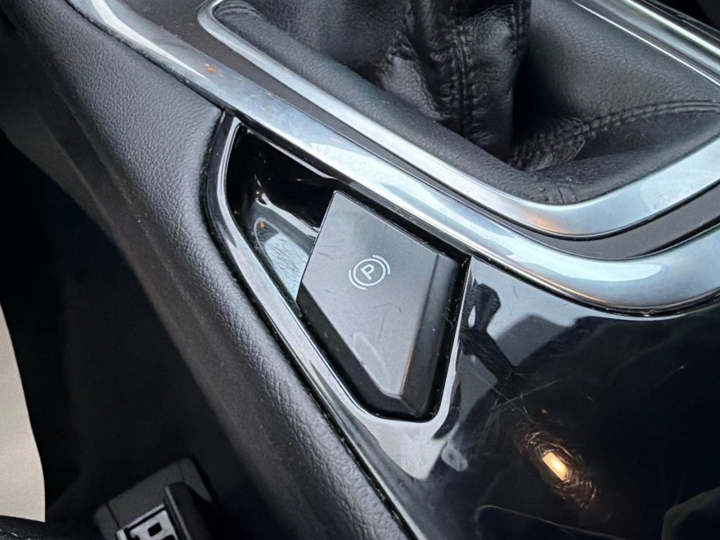 Used Ford Galaxy 2015 for sale - 78200440: Photo 33