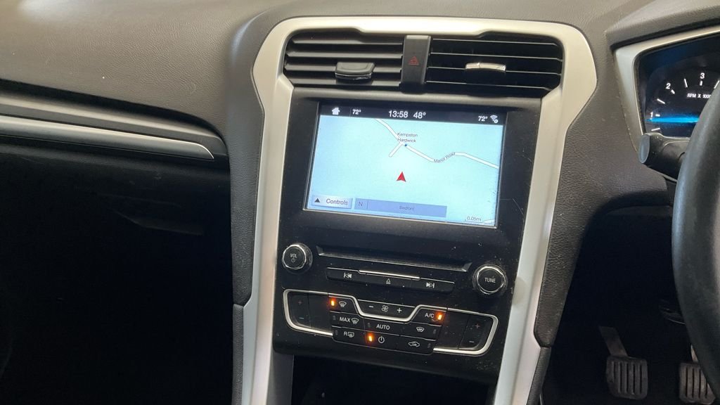 Used Ford Mondeo 2016 for sale - 78199870: Photo 31