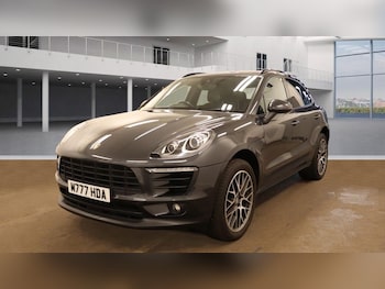 Used Porsche Macan 2018 for sale - 78200389: Photo