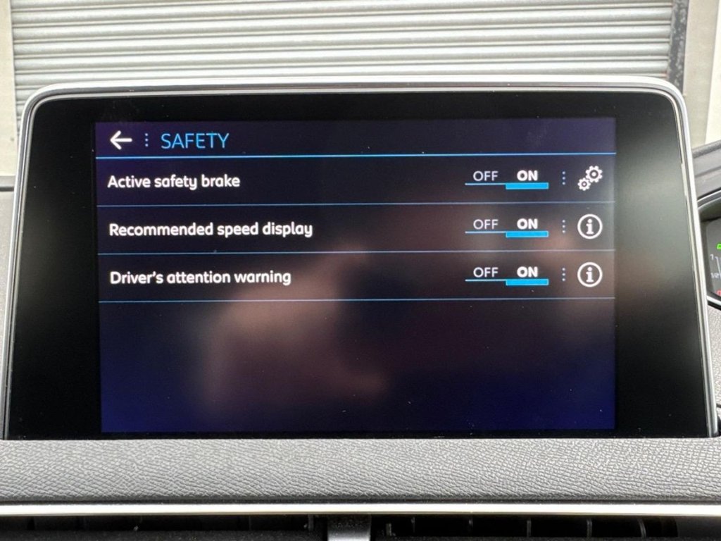 Used Peugeot 3008 2017 for sale - 78200311: Photo 30