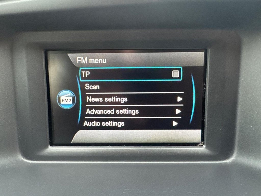 Used Volvo V40 2015 for sale - 78200310: Photo 21