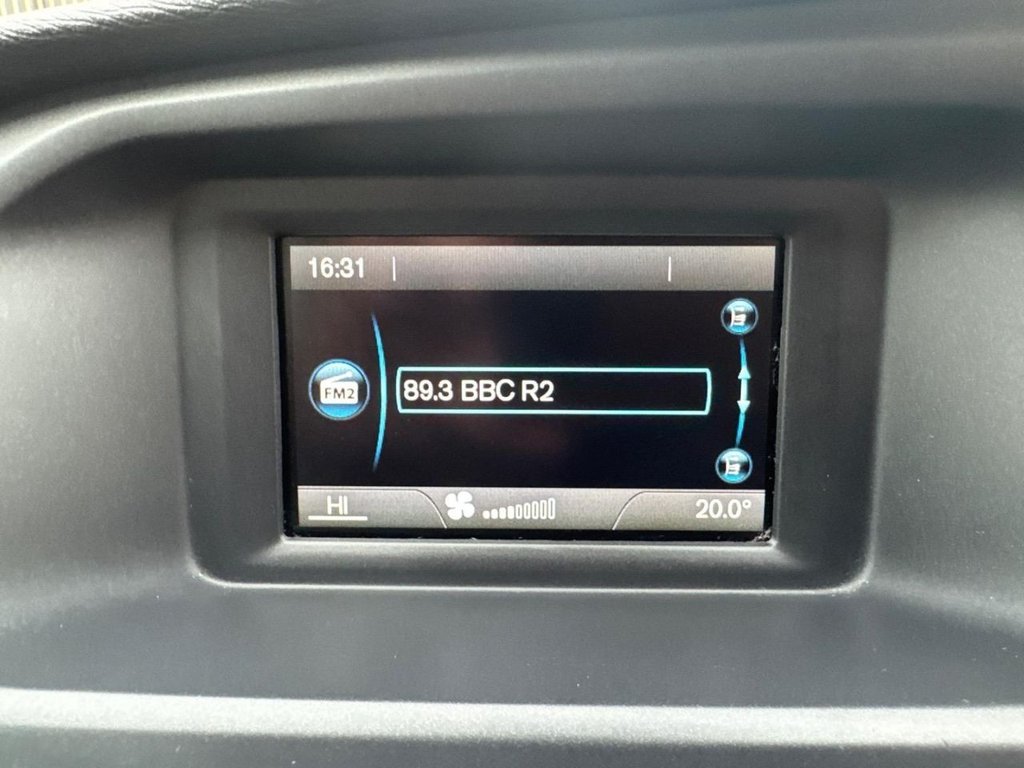 Used Volvo V40 2015 for sale - 78200310: Photo 27