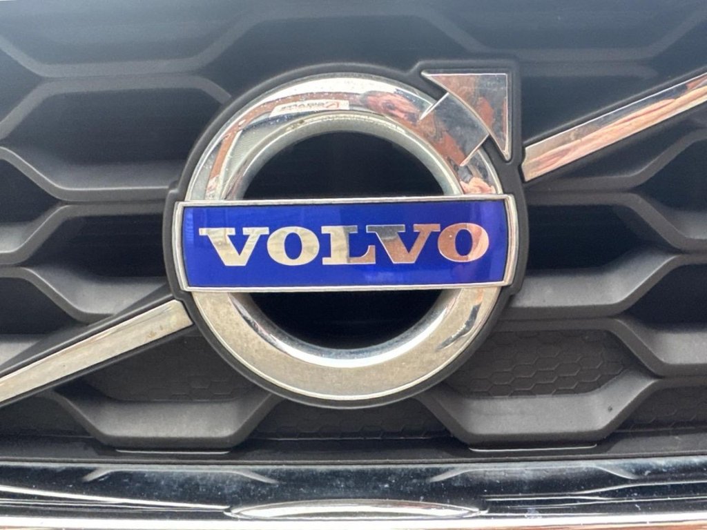 Used Volvo V40 2015 for sale - 78200310: Photo 40