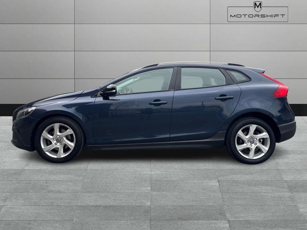 Used Volvo V40 2015 for sale - 78200310: Photo 6