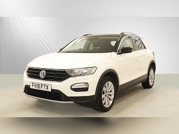 Used Volkswagen T-Roc 2019 for sale - 79422763: Photo