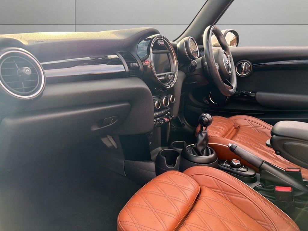 Used MINI Convertible 2018 for sale - 78199954: Photo 16