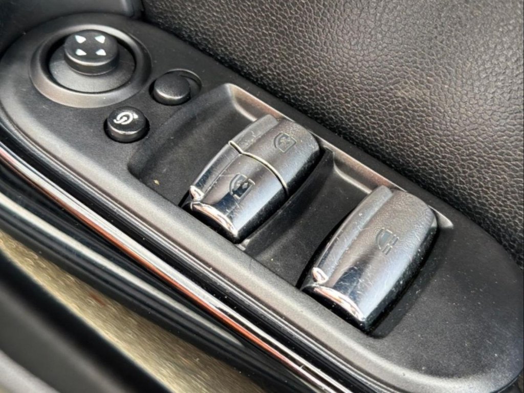 Used MINI Convertible 2018 for sale - 78199954: Photo 35