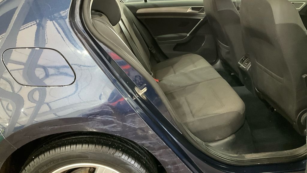 Used Volkswagen Golf 2017 for sale - 78199899: Photo 22