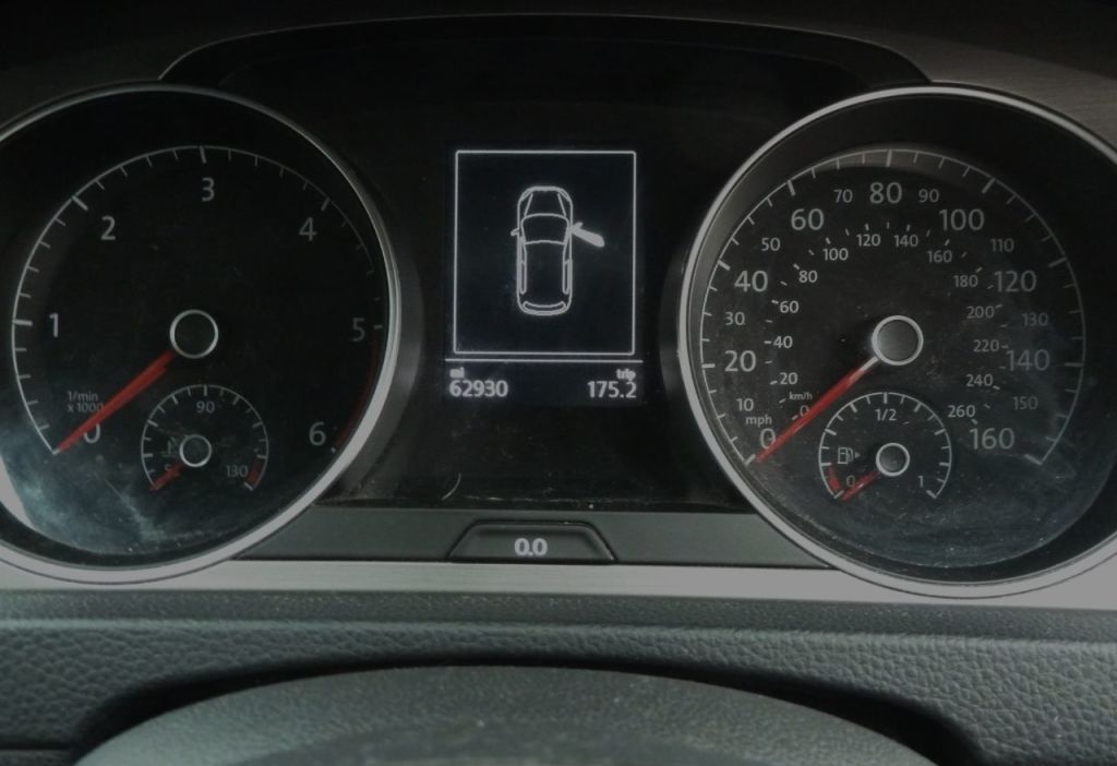 Used Volkswagen Golf 2014 for sale - 77603520: Photo 14