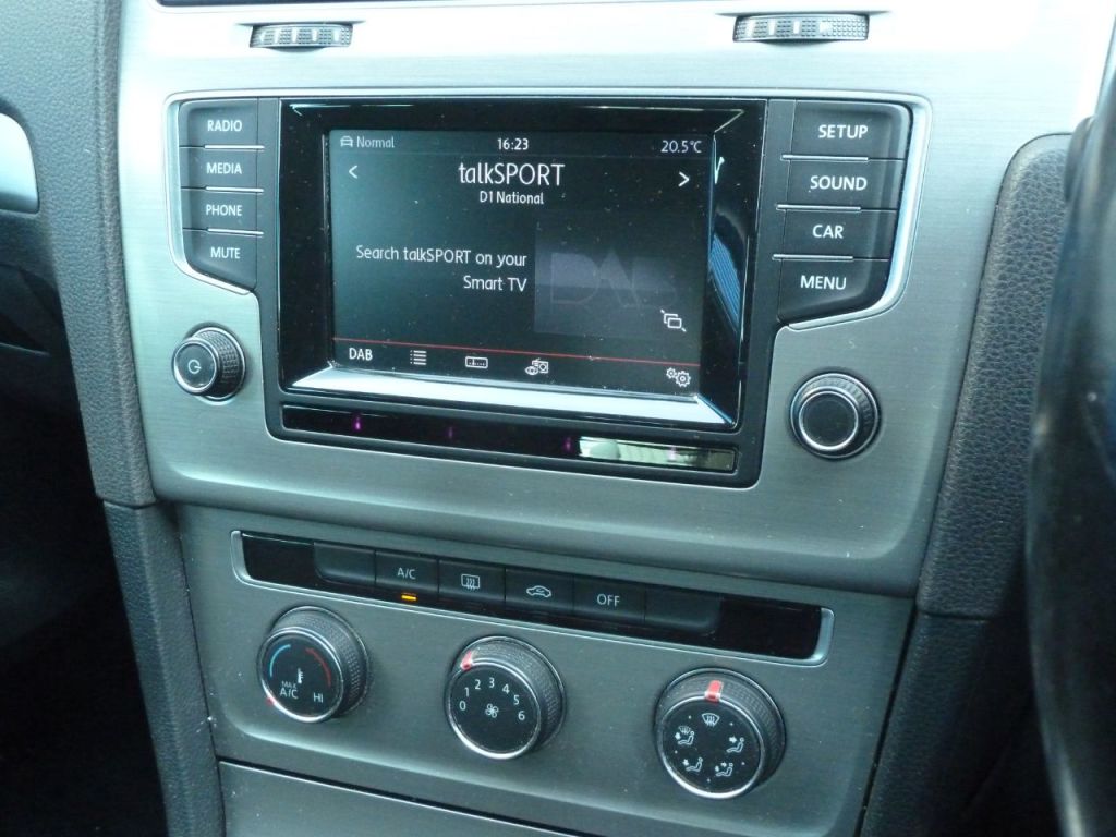 Used Volkswagen Golf 2014 for sale - 77603520: Photo 18