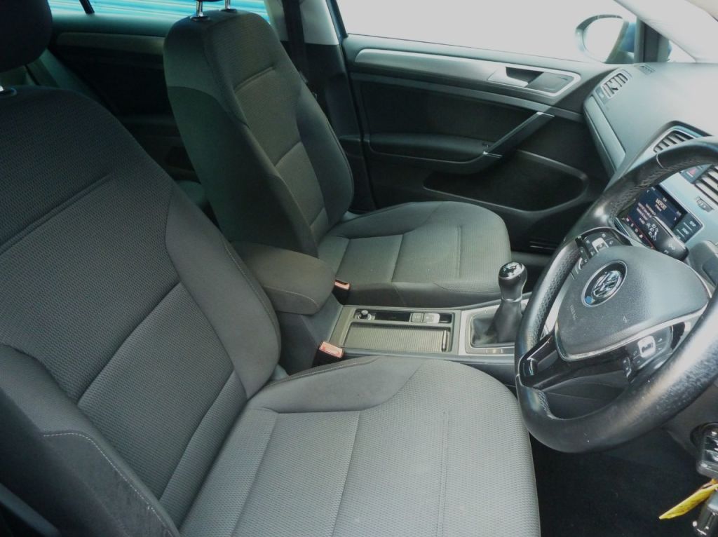 Used Volkswagen Golf 2014 for sale - 77603520: Photo 19