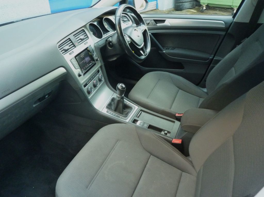 Used Volkswagen Golf 2014 for sale - 77603520: Photo 20