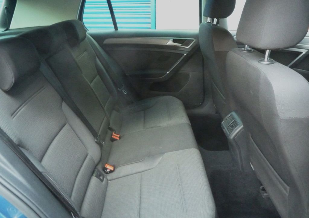 Used Volkswagen Golf 2014 for sale - 77603520: Photo 21