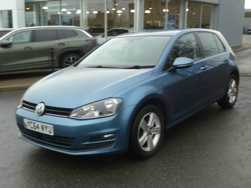 Used Volkswagen Golf 2014 for sale - 77603520: Photo 4
