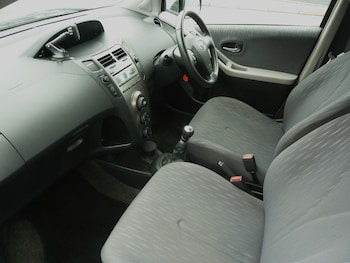 Used Toyota Yaris 2009 for sale - 79421782: Photo