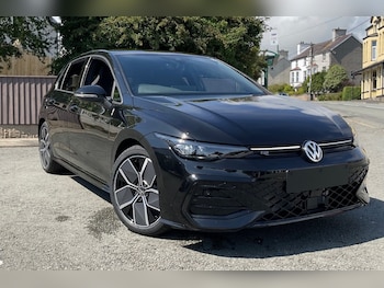 Used Volkswagen Golf 2025 for sale - 76385555: Photo