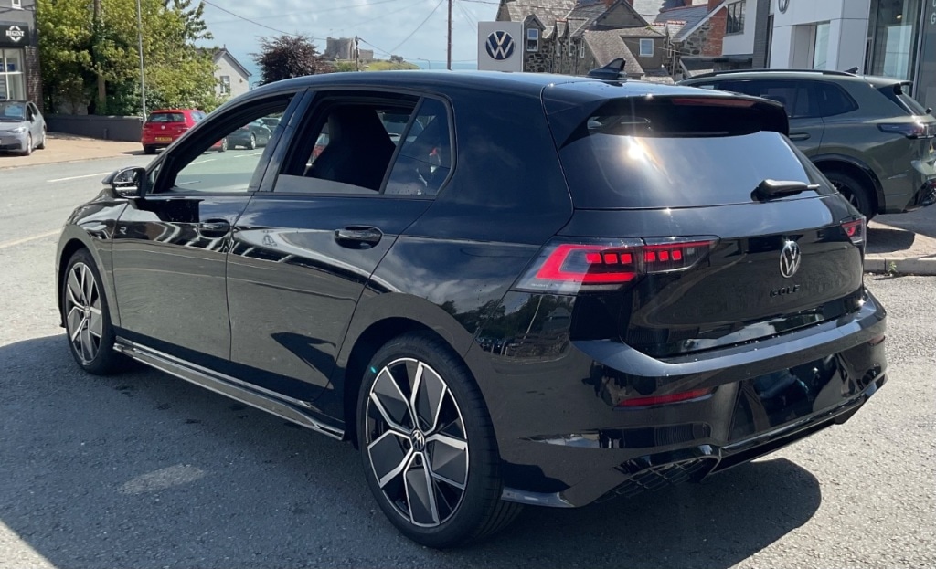 Used Volkswagen Golf 2025 for sale - 76385555: Photo 5