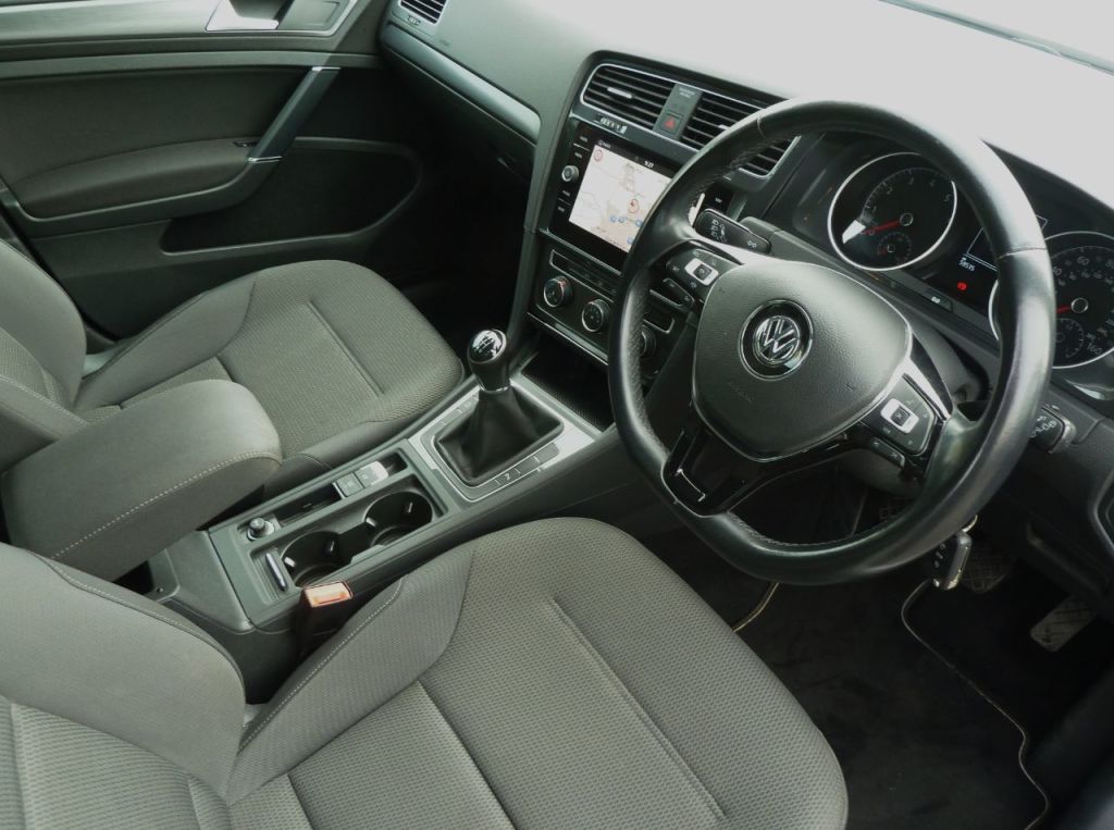 Used Volkswagen Golf 2019 for sale - 78015880: Photo 10