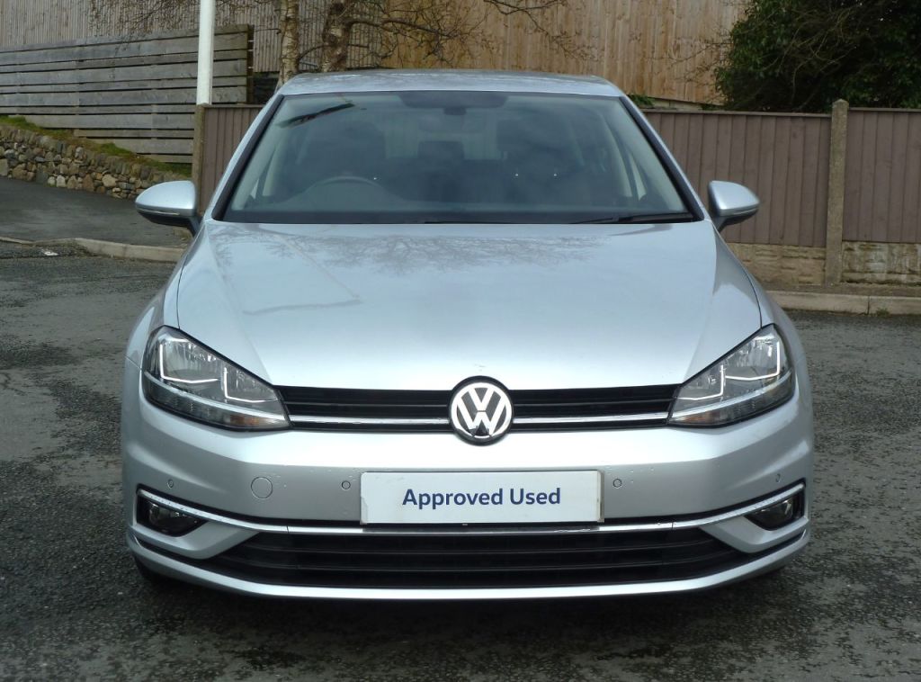 Used Volkswagen Golf 2019 for sale - 78015880: Photo 3