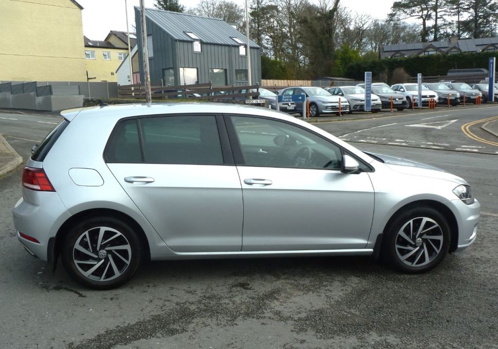 Used Volkswagen Golf 2019 for sale - 78015880: Photo 9