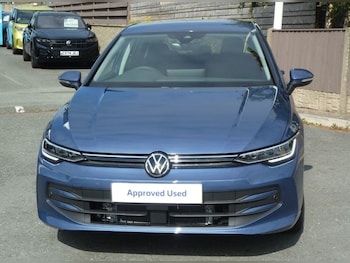 Used Volkswagen Golf 2025 for sale - 75527329: Photo