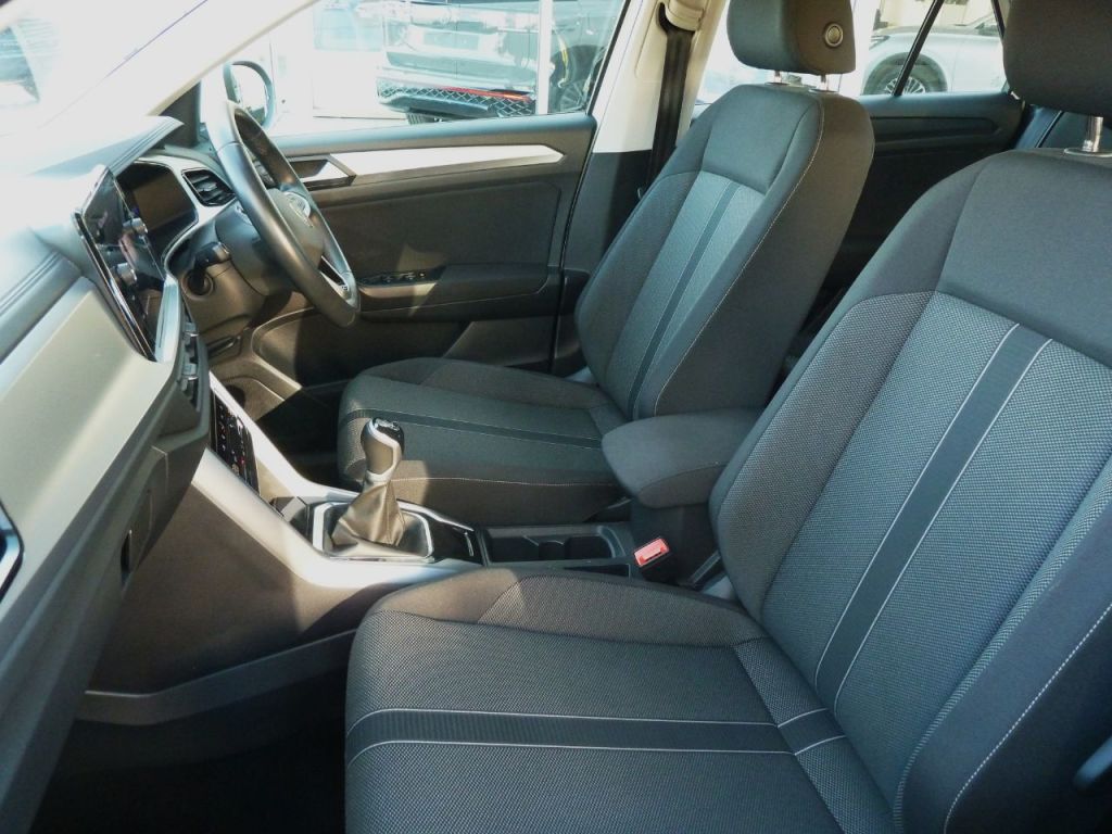 Used Volkswagen T-Roc 2023 for sale - 77421388: Photo 12