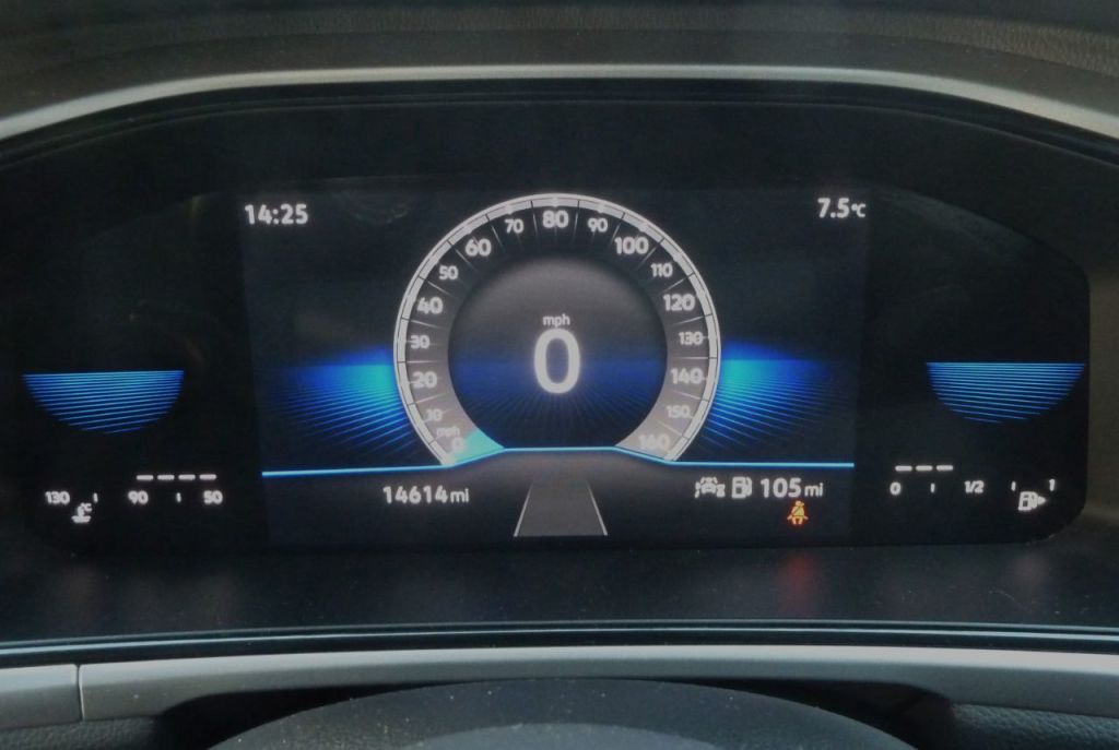 Used Volkswagen T-Roc 2023 for sale - 77421388: Photo 15