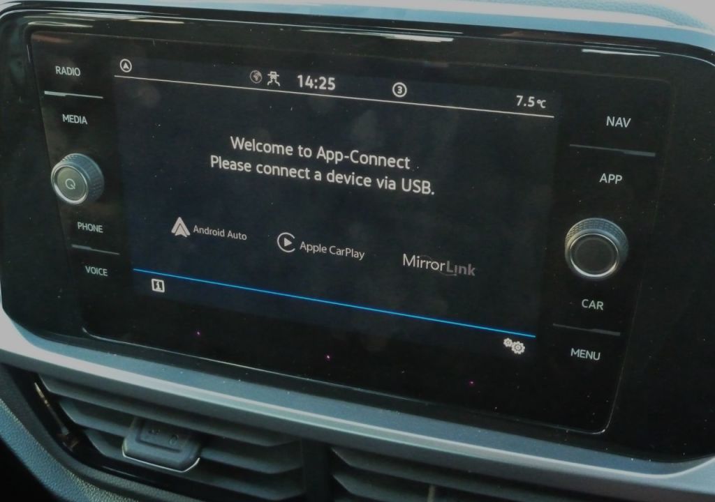 Used Volkswagen T-Roc 2023 for sale - 77421388: Photo 16