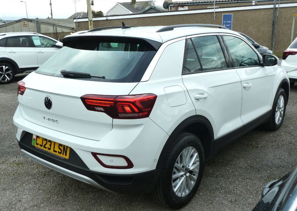 Used Volkswagen T-Roc 2023 for sale - 77421388: Photo 7