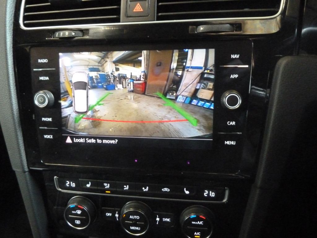 Used Volkswagen Golf 2019 for sale - 76016794: Photo 18