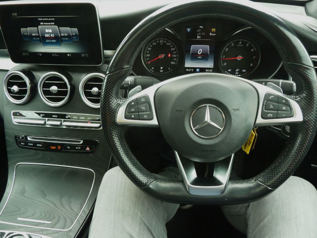 Used Mercedes-Benz GLC 2019 for sale - 75673404: Photo 12