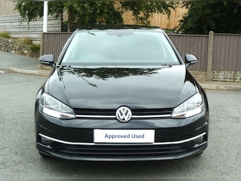 Used Volkswagen Golf 2019 for sale - 75410678: Photo
