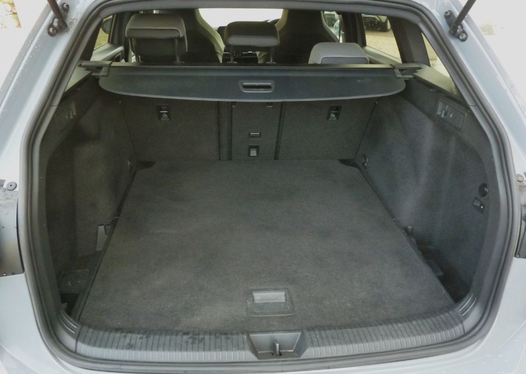 Used Volkswagen Golf 2022 for sale - 76641939: Photo 12