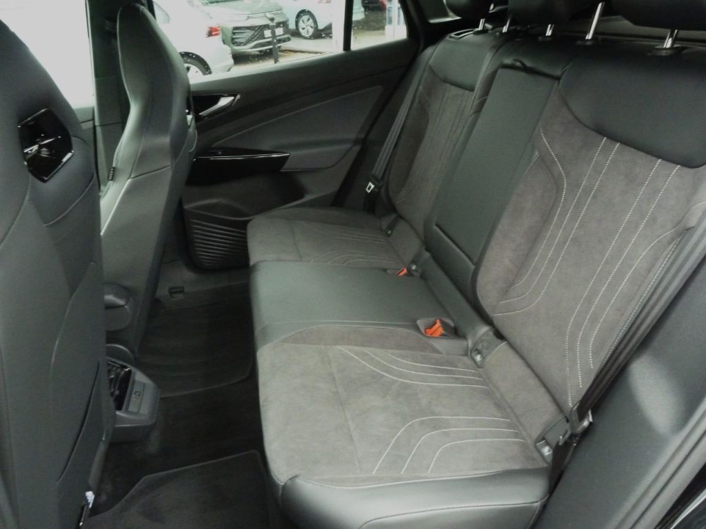 Used Volkswagen ID.4 2025 for sale - 76428868: Photo 16