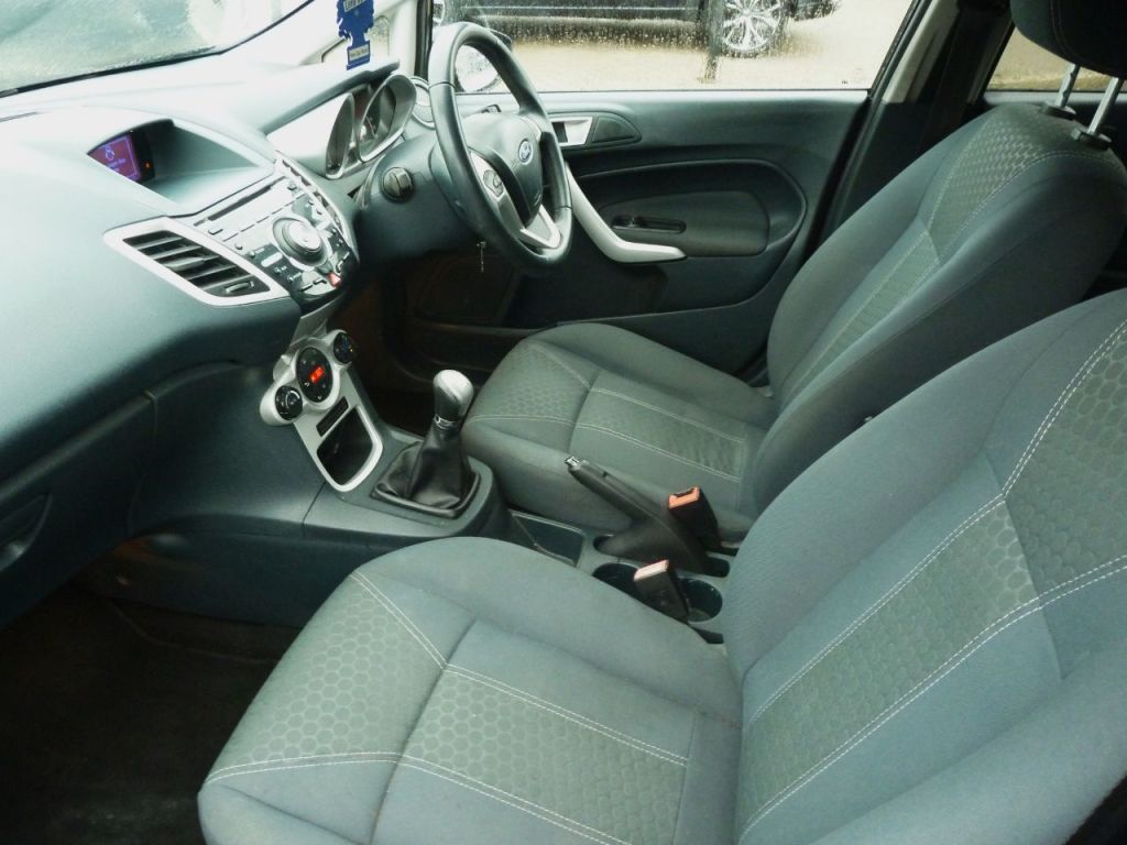 Used Ford Fiesta 2012 for sale - 76558343: Photo 2