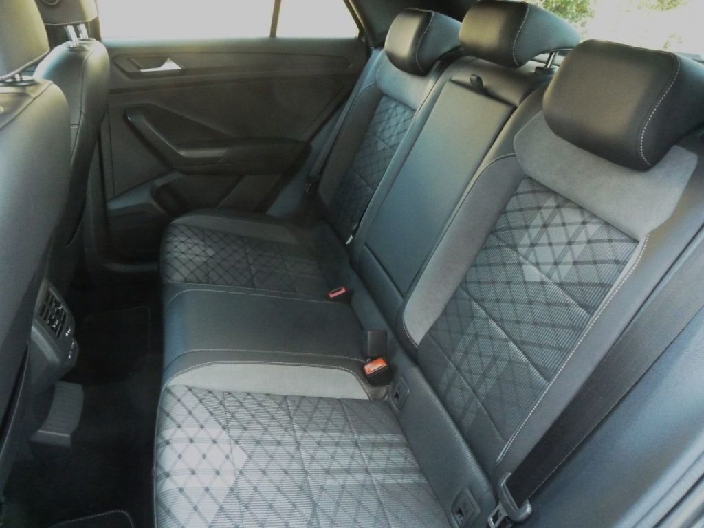 Used Volkswagen T-Roc 2023 for sale - 77919269: Photo 15