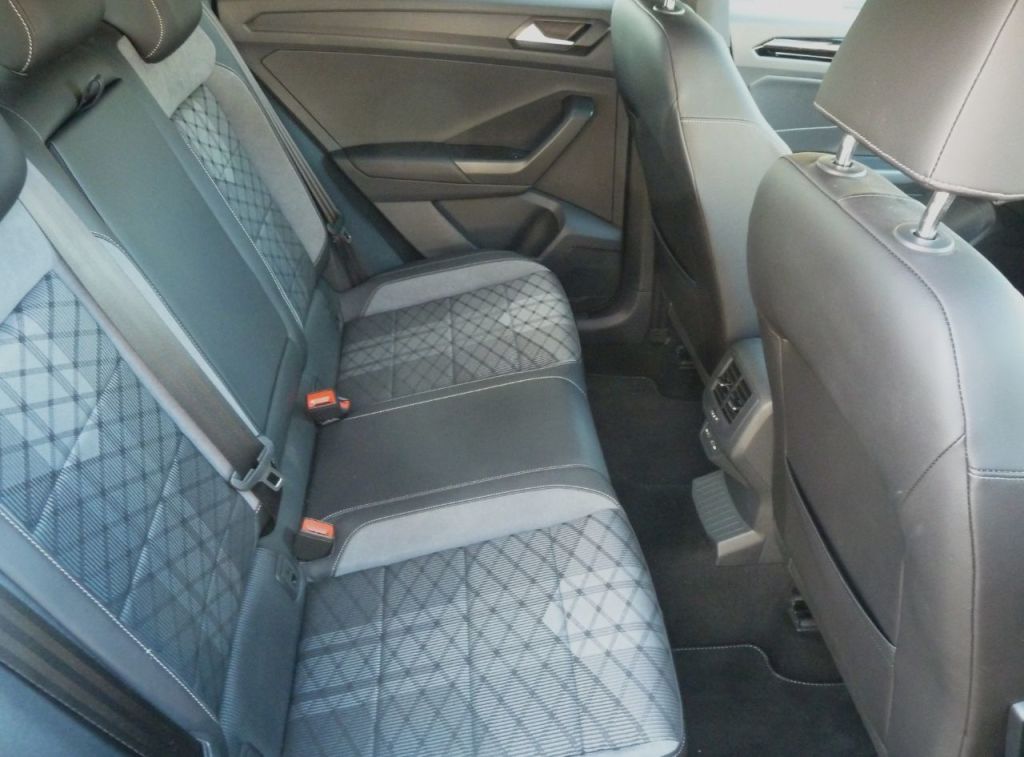 Used Volkswagen T-Roc 2023 for sale - 77919269: Photo 16