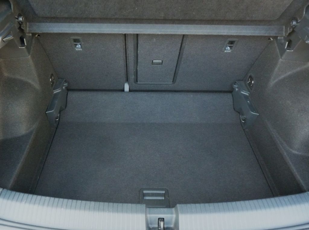 Used Volkswagen T-Roc 2023 for sale - 77919269: Photo 17