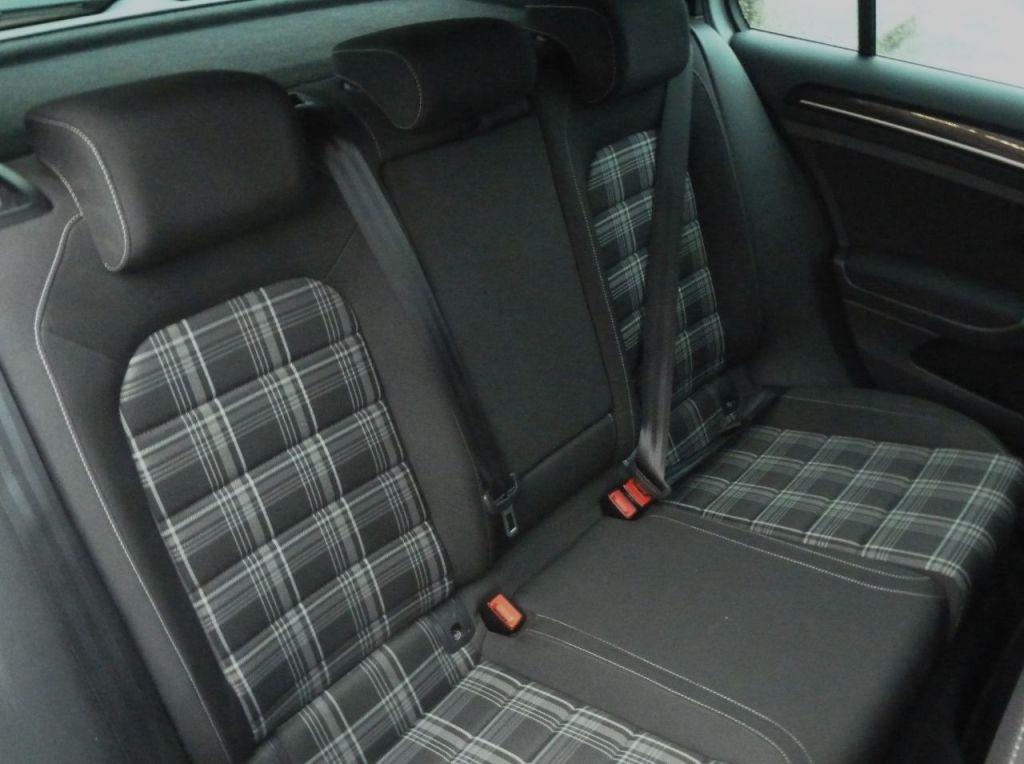 Used Volkswagen Golf 2016 for sale - 76949507: Photo 13