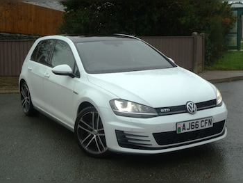 Used Volkswagen Golf 2016 for sale - 76949507: Photo